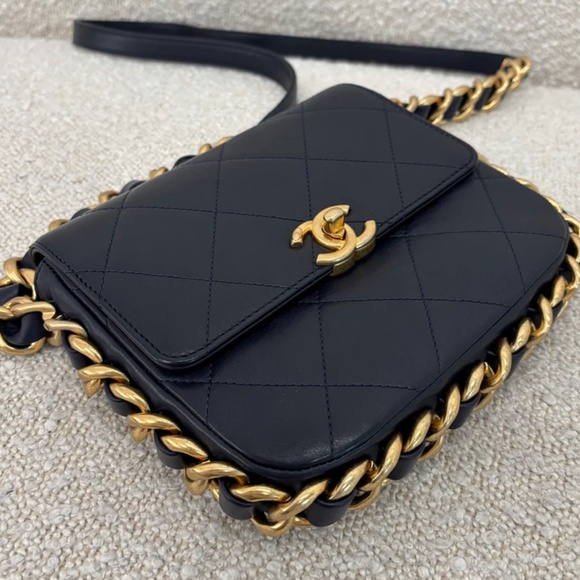 Authentic Pre-owned Chanel flap matelassé-quilting chain-strap shoulder bag navy - Picture 3 of 10